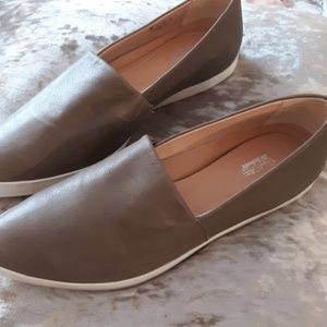 Dr Scholl's Gray Sneakers